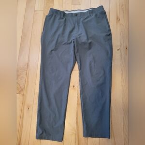 Under Armour men's size W40/L30 gray pants